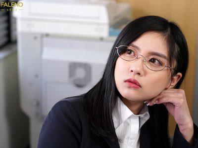 Giám đốc nứng cặc và em nhân viên Natsu Igarashi nõn nà